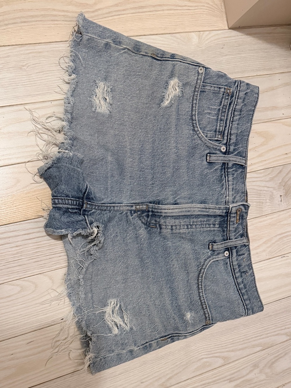 Madewell Distressed Frayed Hem Denim Shorts - Light Blue